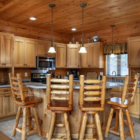 Black Bear Reserve - Mtn View, Hot Tub, Game Room 세비어빌 외부 사진